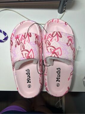 Mudd Pink Heart-Print Slide Sandals